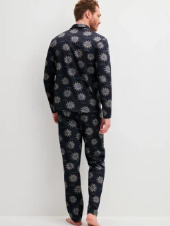 Pyjama mit Knöpfen