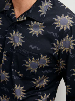 Pyjama mit Knöpfen