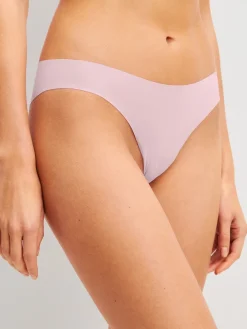 Seamless Brazilian Slip
