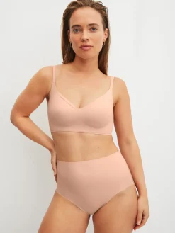 Seamless High-Waist Slip