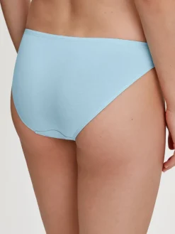 Slip, low cut