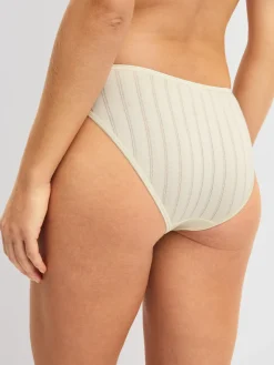 Slip, regular cut