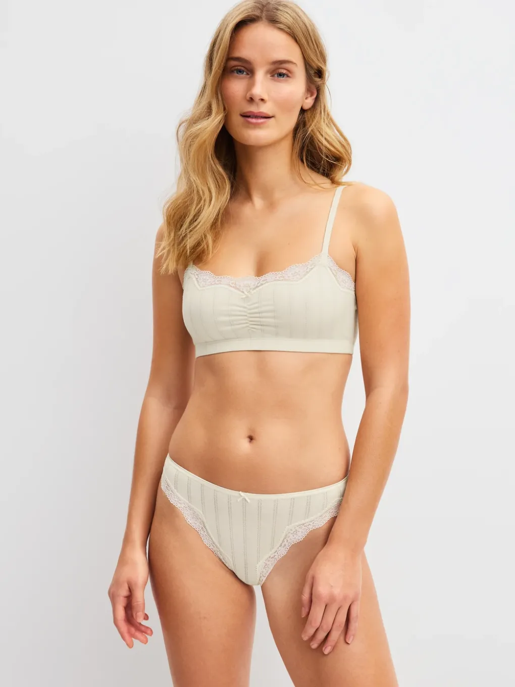 Slip, regular cut