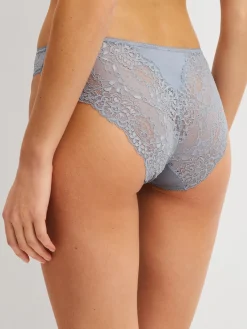 Slip, regular cut