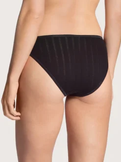 Slip, regular cut