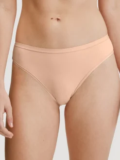 Slip, regular cut