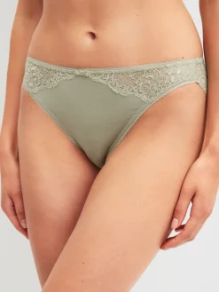 Slip, regular cut