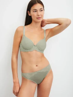 Slip, regular cut