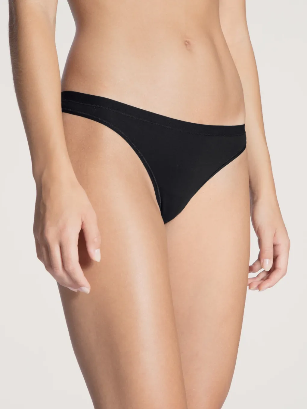 String, low cut