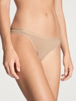 String, low cut