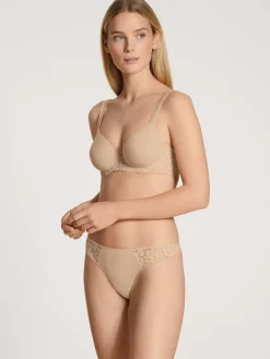 String, low cut
