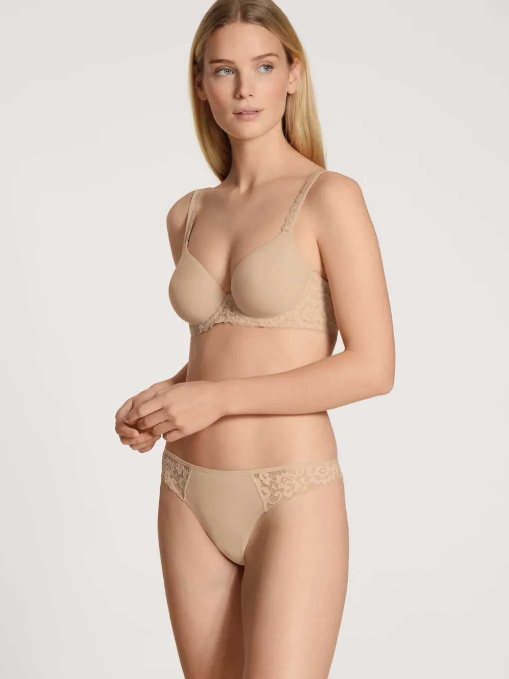 String, low cut